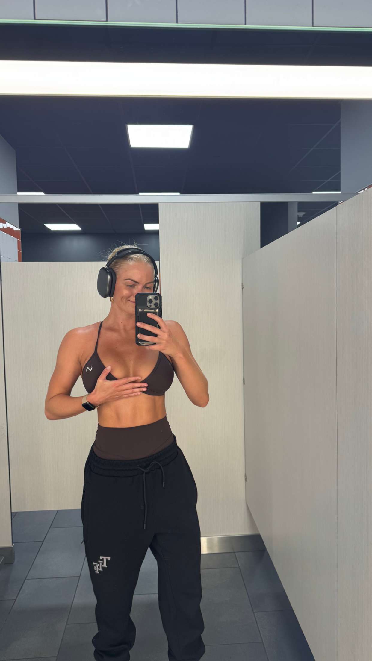 itsnellxoxo snapchat image archive image