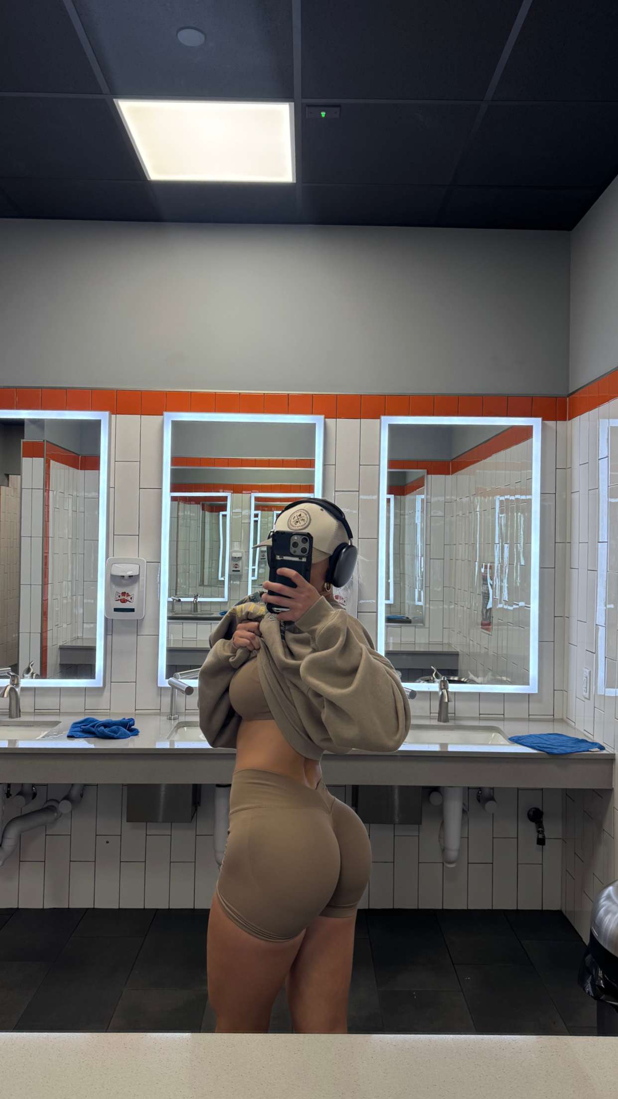 itsnellxoxo snapchat image archive image