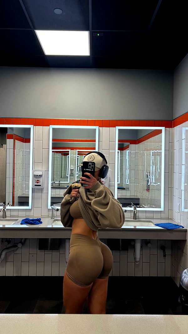 itsnellxoxo image ~ Altpins