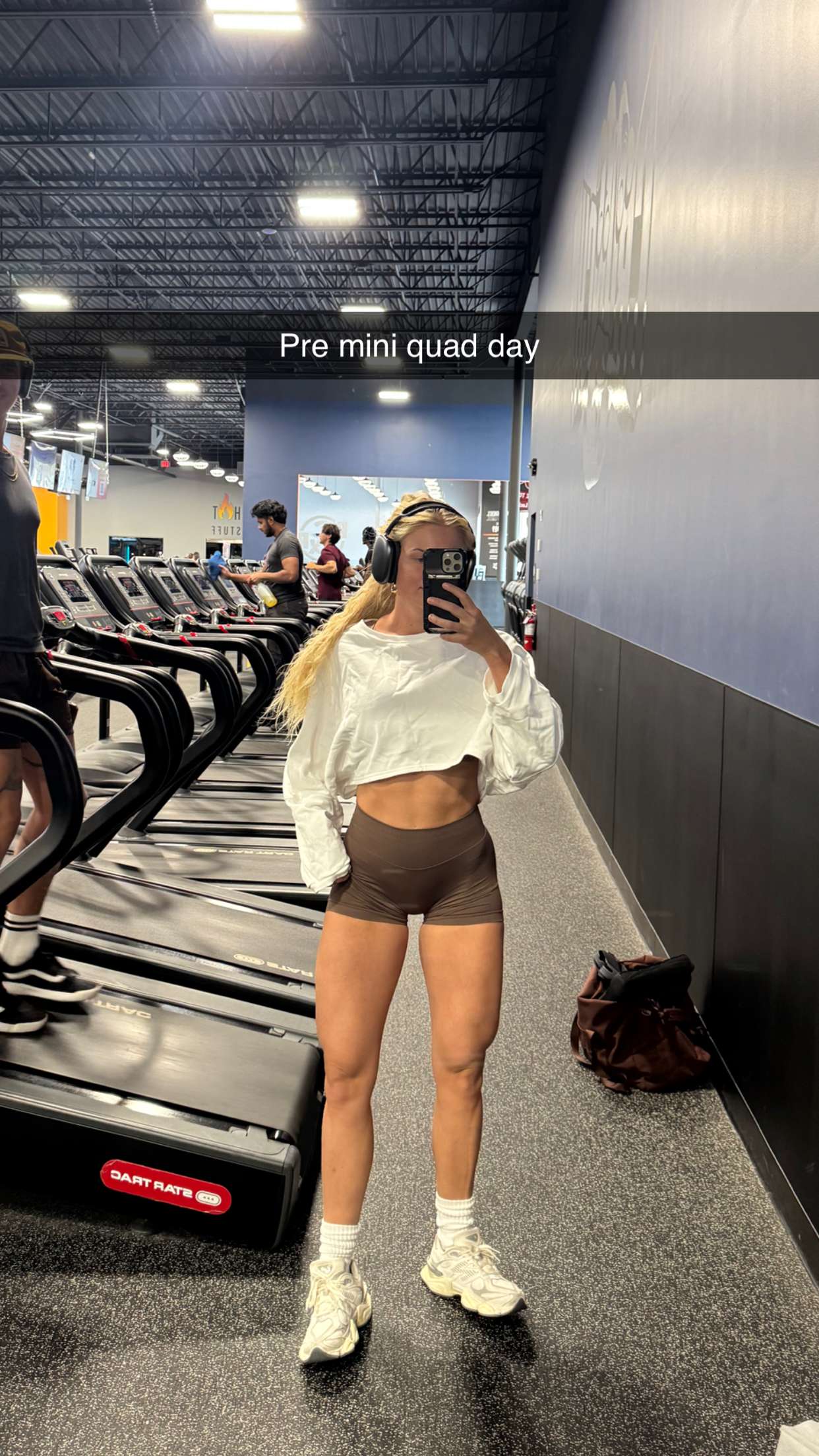 itsnellxoxo snapchat image archive image