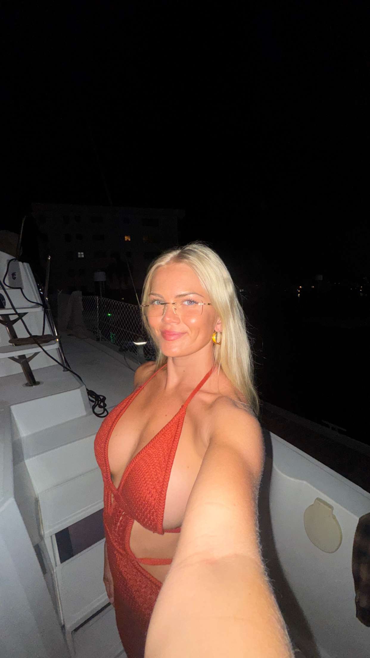 itsnellxoxo snapchat image archive image