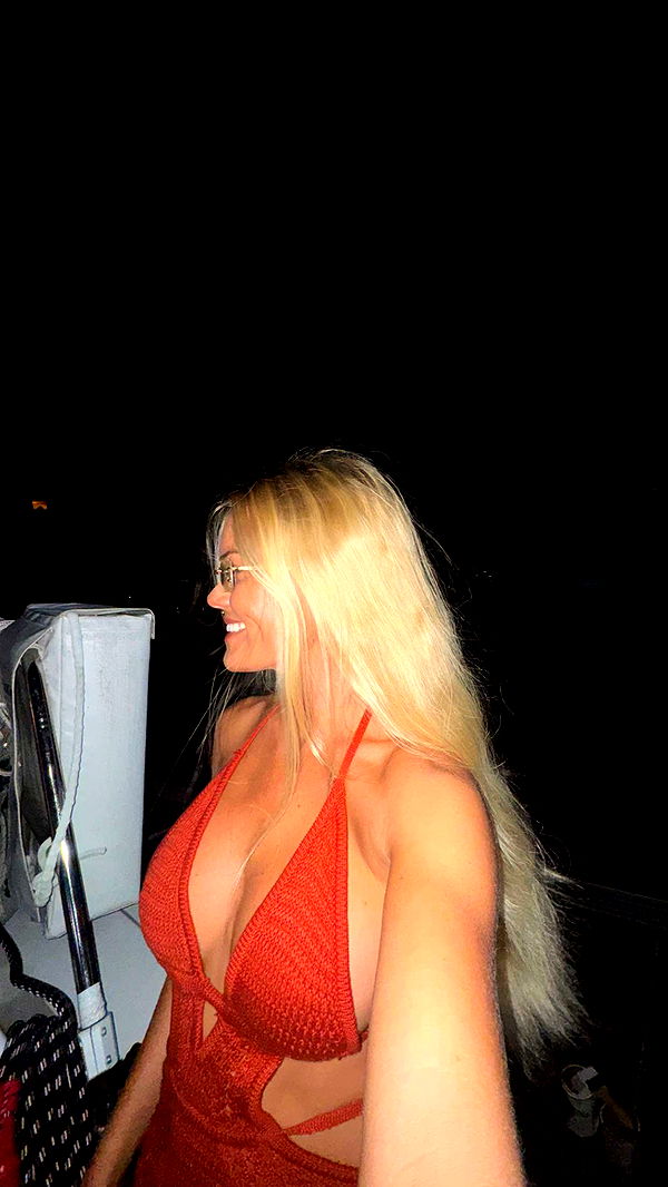 itsnellxoxo image ~ Altpins