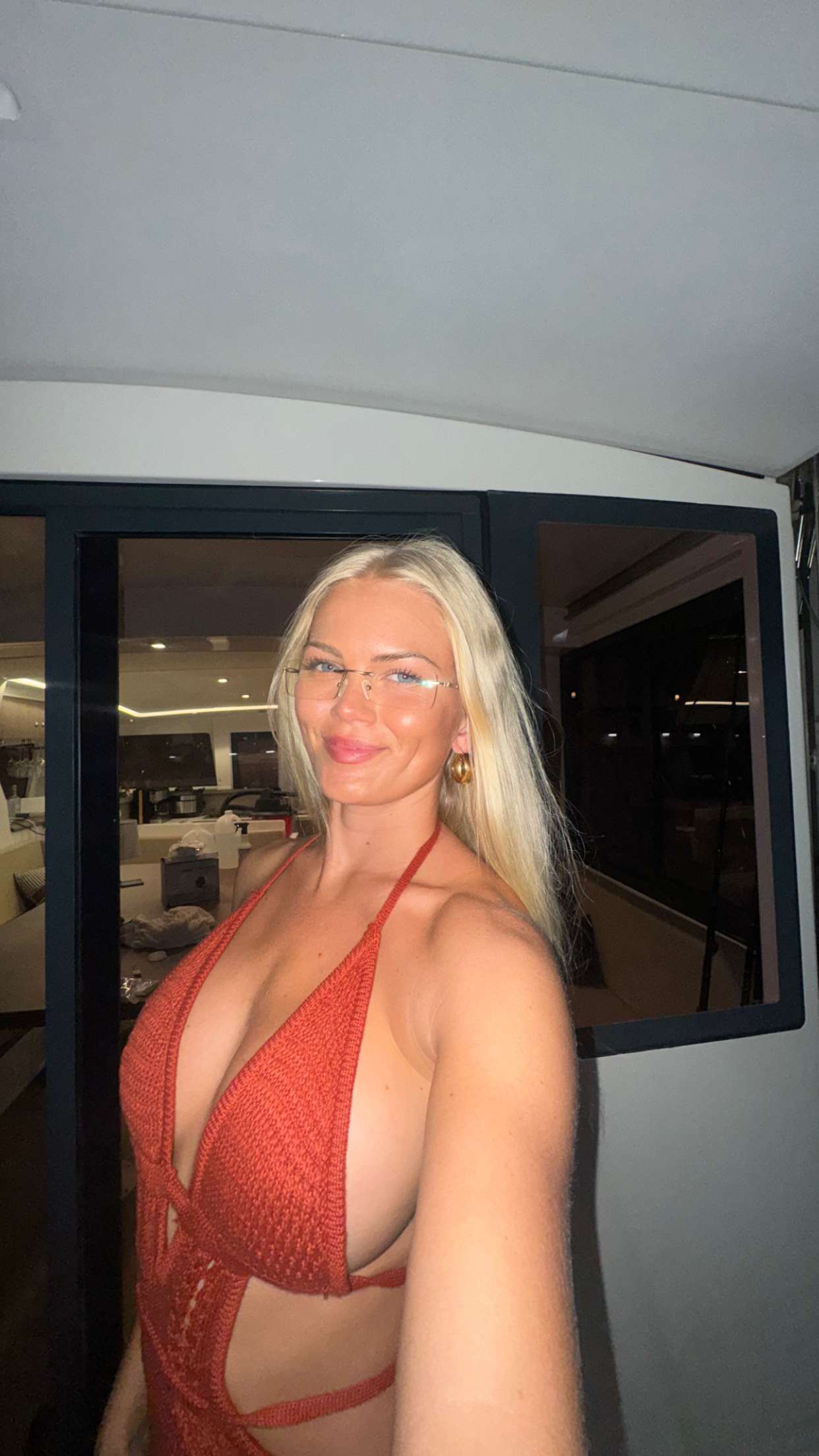 itsnellxoxo snapchat image archive image