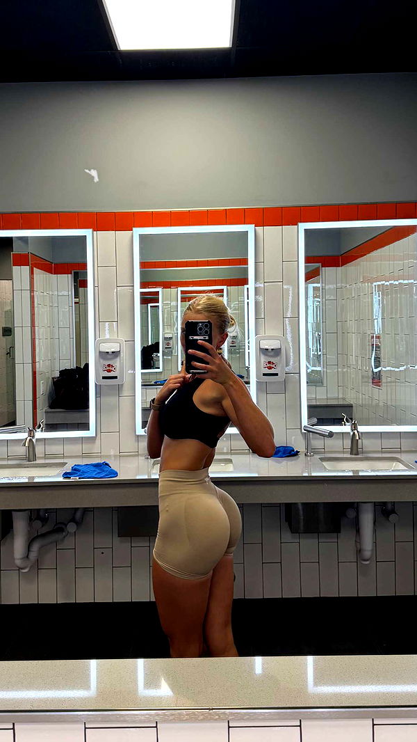 itsnellxoxo image ~ Altpins