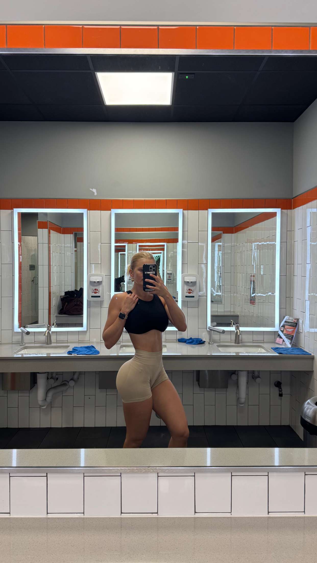 itsnellxoxo snapchat image archive image