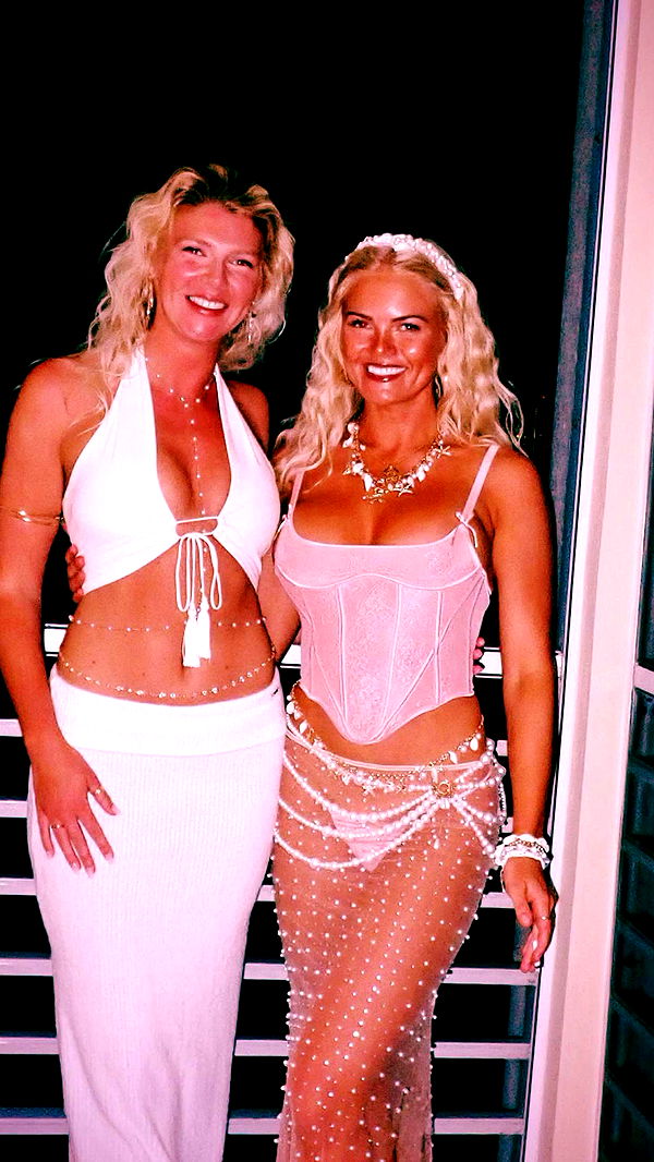 itsnellxoxo image ~ Altpins