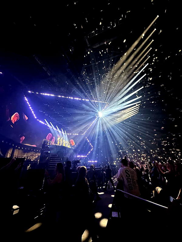 jaynagirl image ~ Altpins