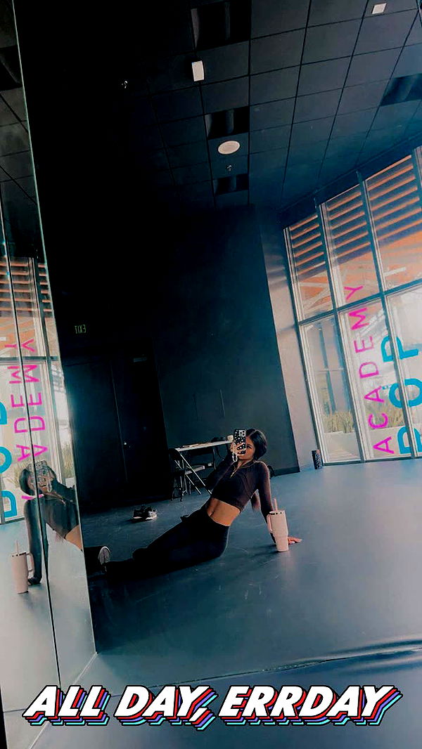 jaynagirl image ~ Altpins