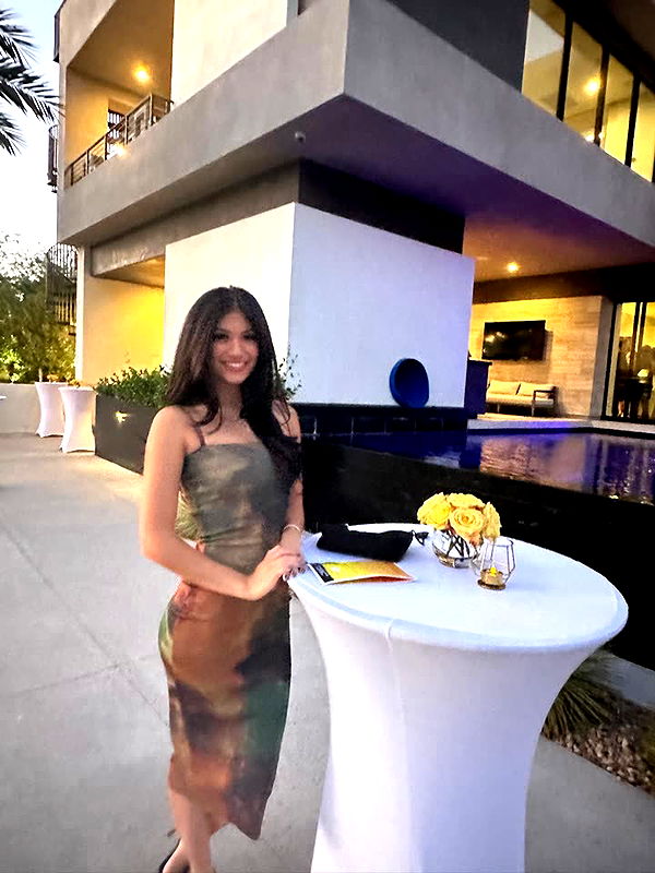 jaynagirl image ~ Altpins