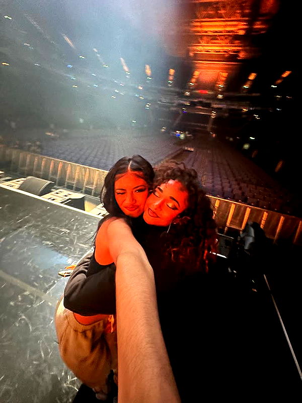 jaynagirl image ~ Altpins