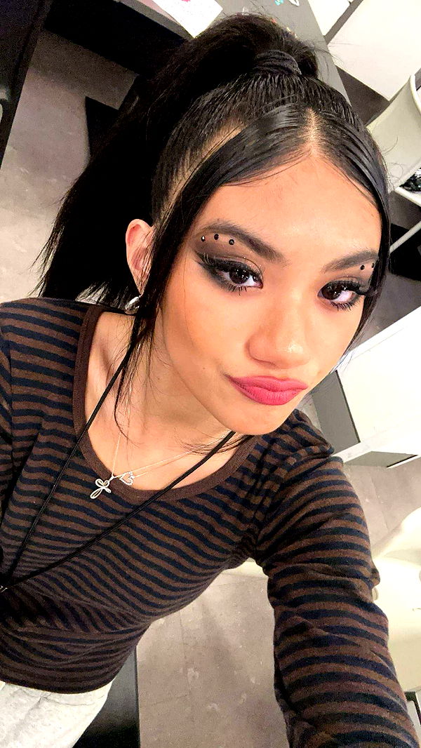 jaynagirl image ~ Altpins