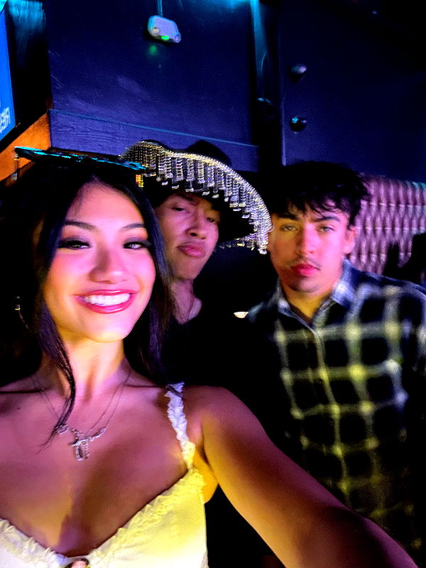 jaynagirl image ~ Altpins