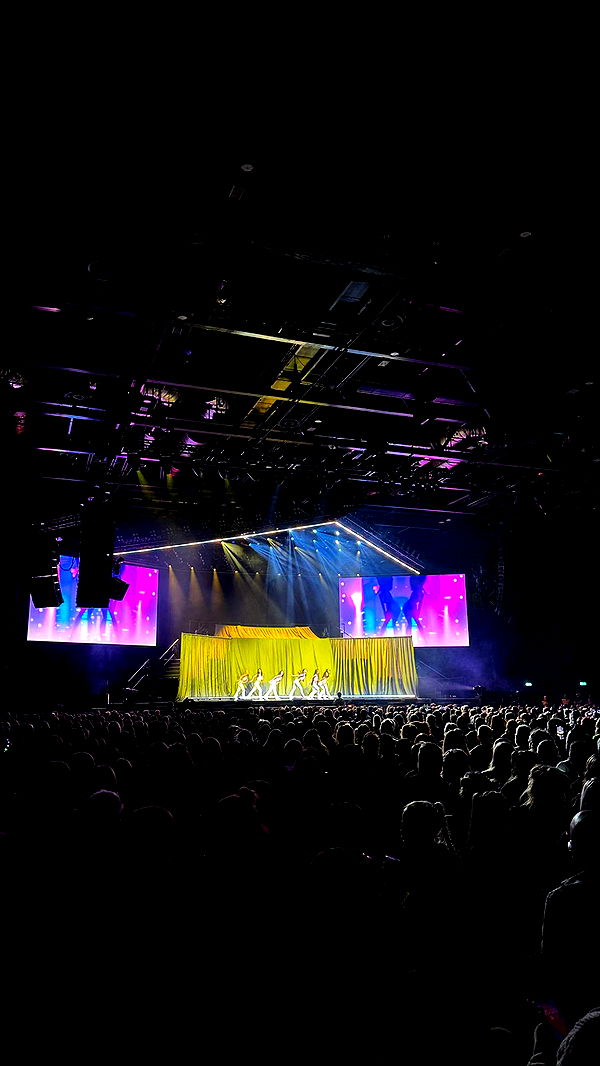 jaynagirl image ~ Altpins