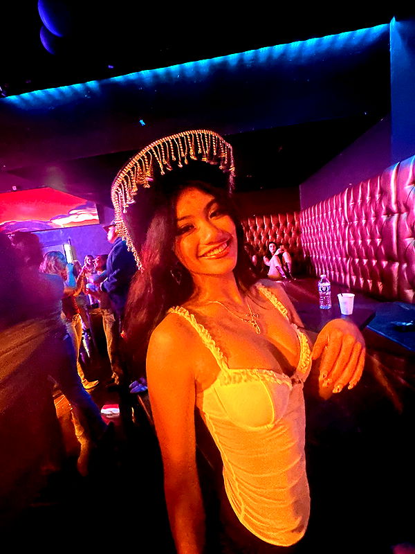 jaynagirl image ~ Altpins