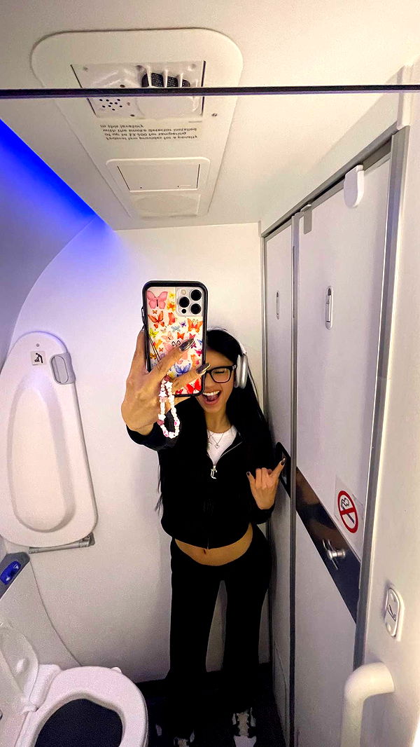 jaynagirl image ~ Altpins