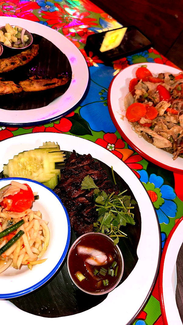 jaynagirl image ~ Altpins