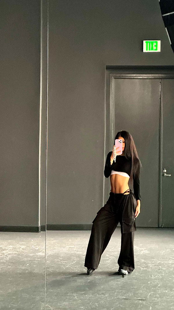 jaynagirl image ~ Altpins