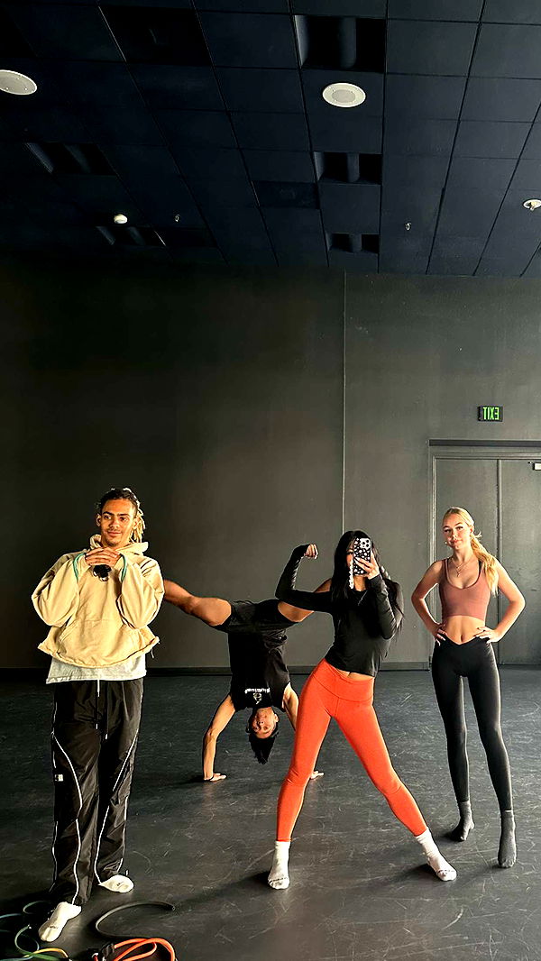 jaynagirl image ~ Altpins