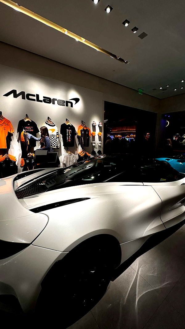 jaynagirl image ~ Altpins