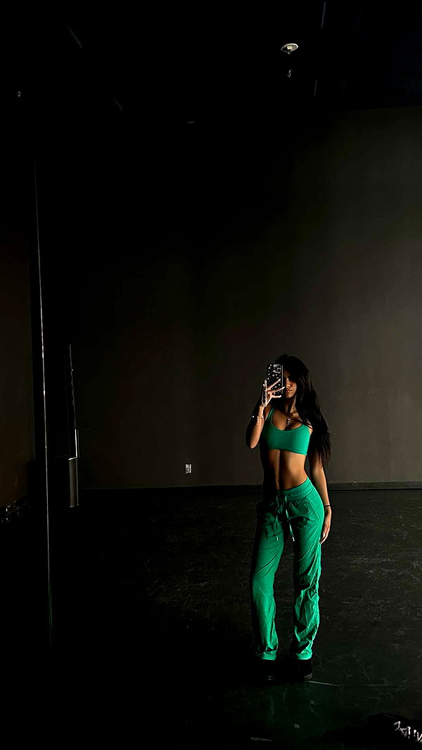 jaynagirl image ~ Altpins