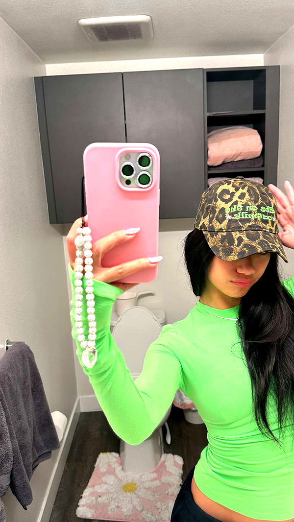 jaynagirl image ~ Altpins