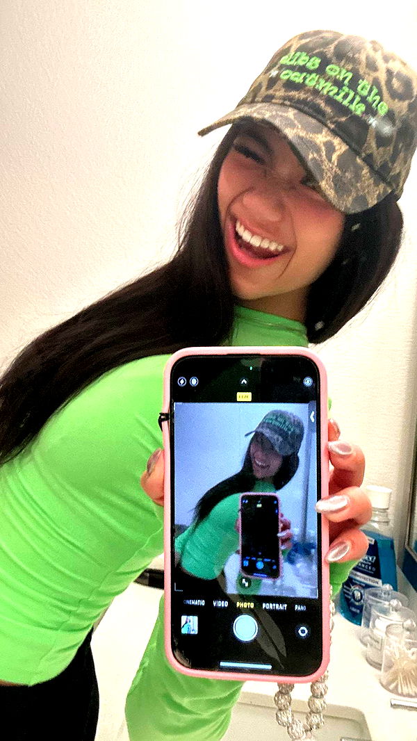 jaynagirl image ~ Altpins