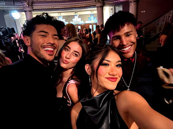 jaynagirl image ~ Altpins