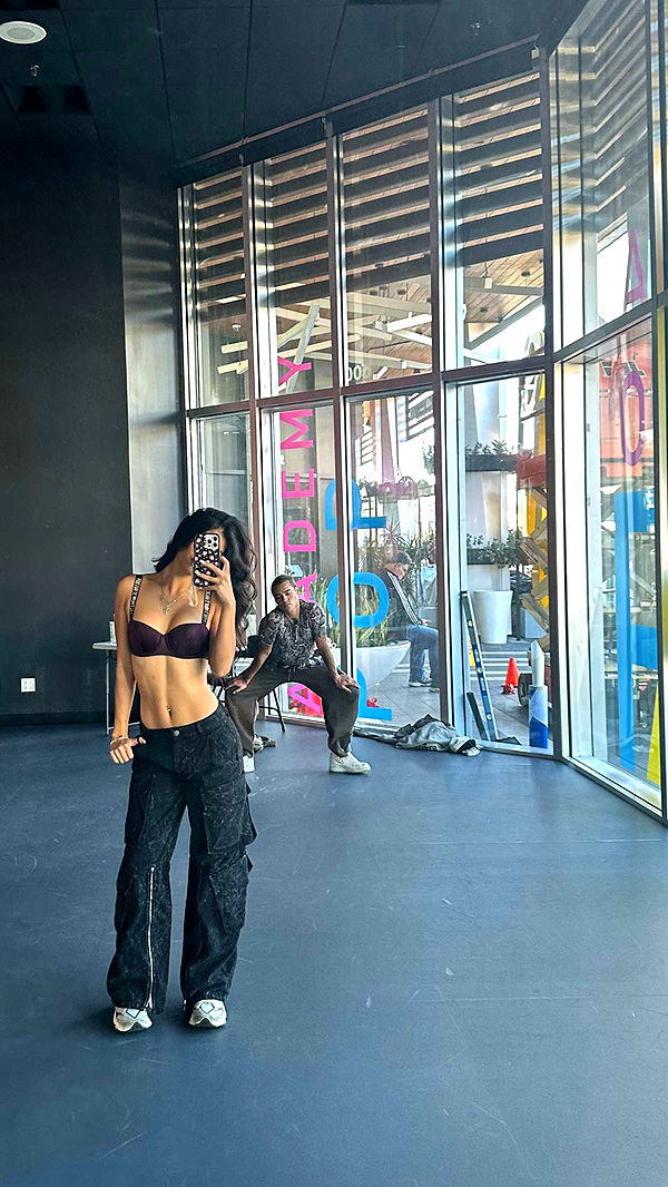 jaynagirl image ~ Altpins