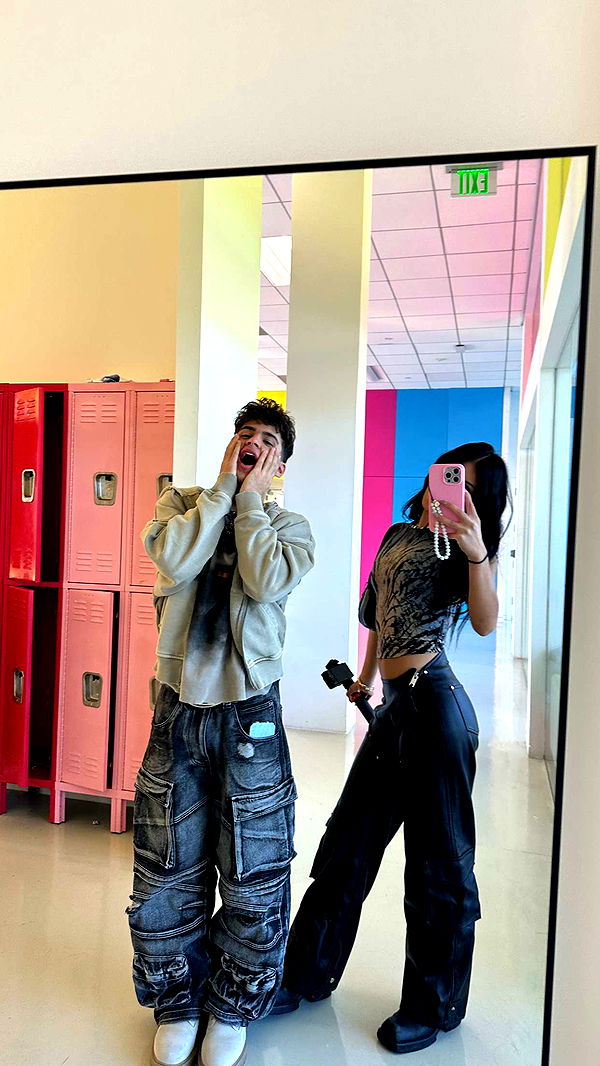 jaynagirl image ~ Altpins