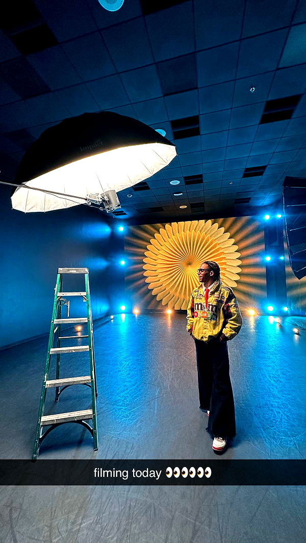 jaynagirl image ~ Altpins