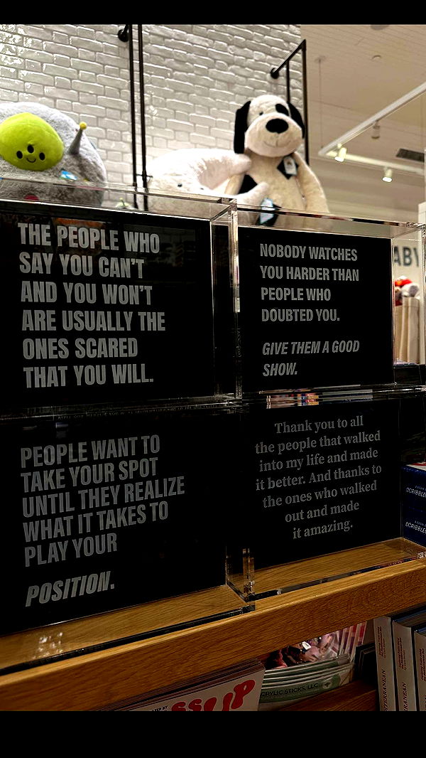 jaynagirl image ~ Altpins