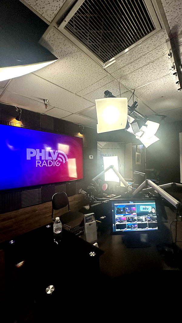 jaynagirl image ~ Altpins