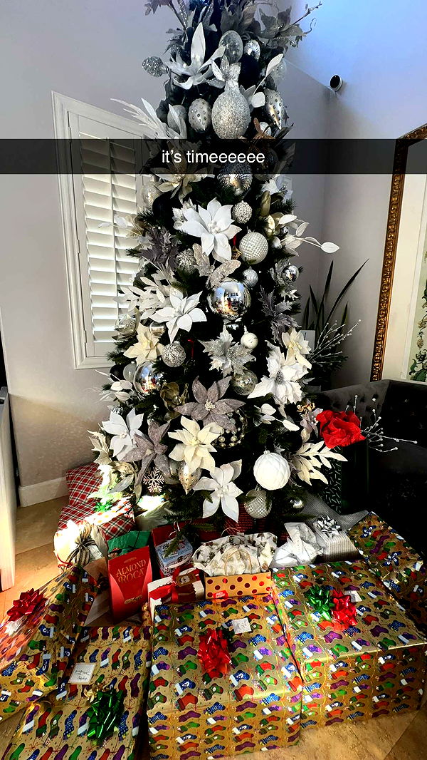 jaynagirl image ~ Altpins