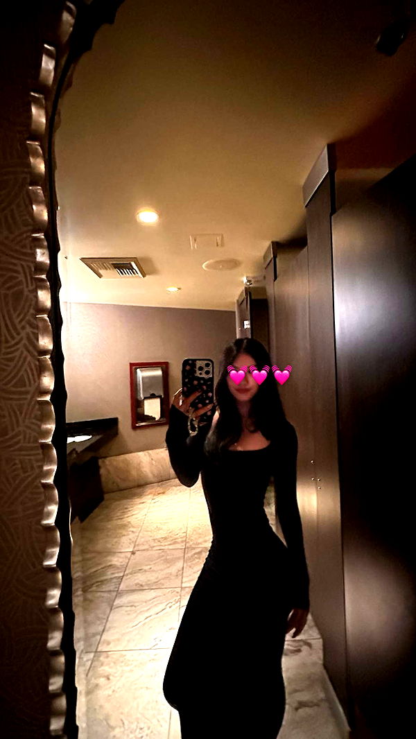 jaynagirl image ~ Altpins