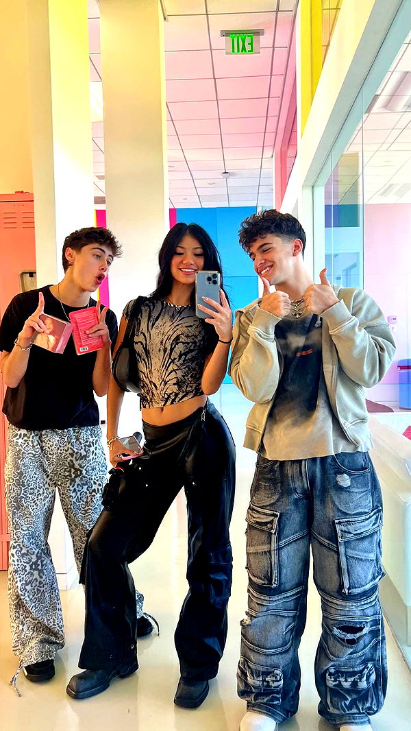 jaynagirl image ~ Altpins