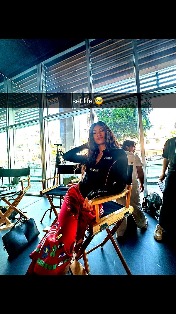 jaynagirl image ~ Altpins