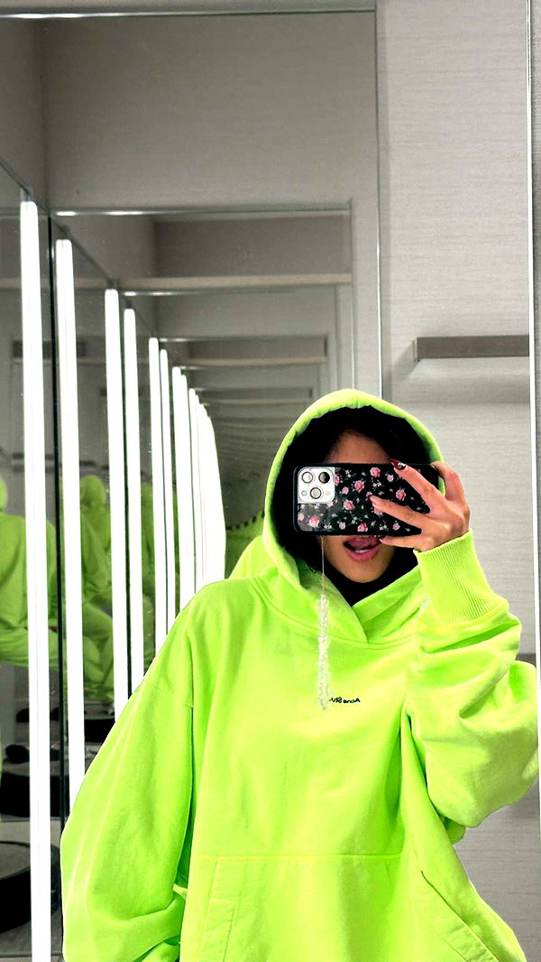 jaynagirl image ~ Altpins