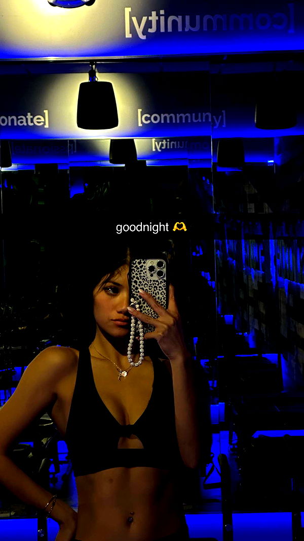 jaynagirl image ~ Altpins