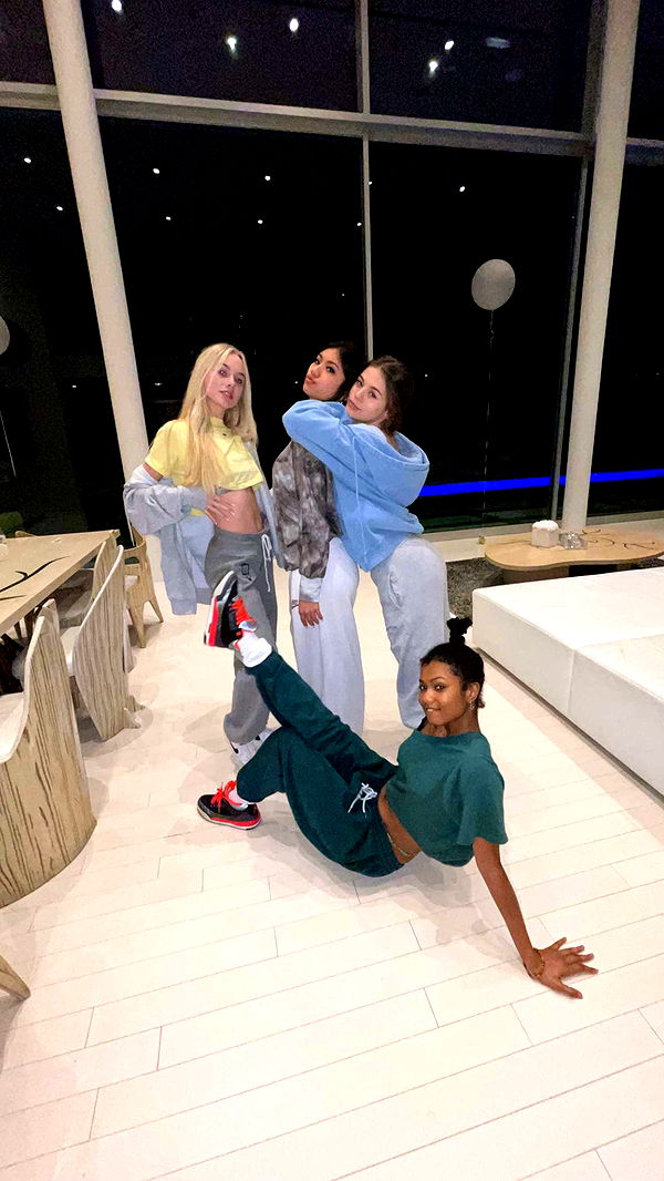 jaynagirl image ~ Altpins