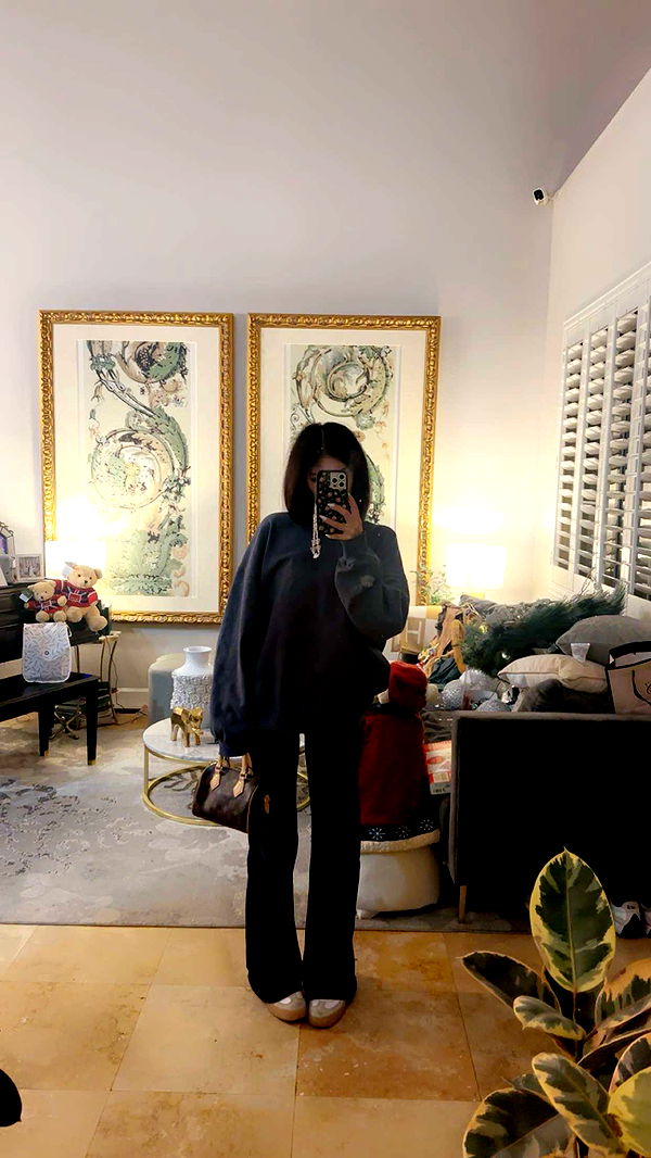 jaynagirl image ~ Altpins