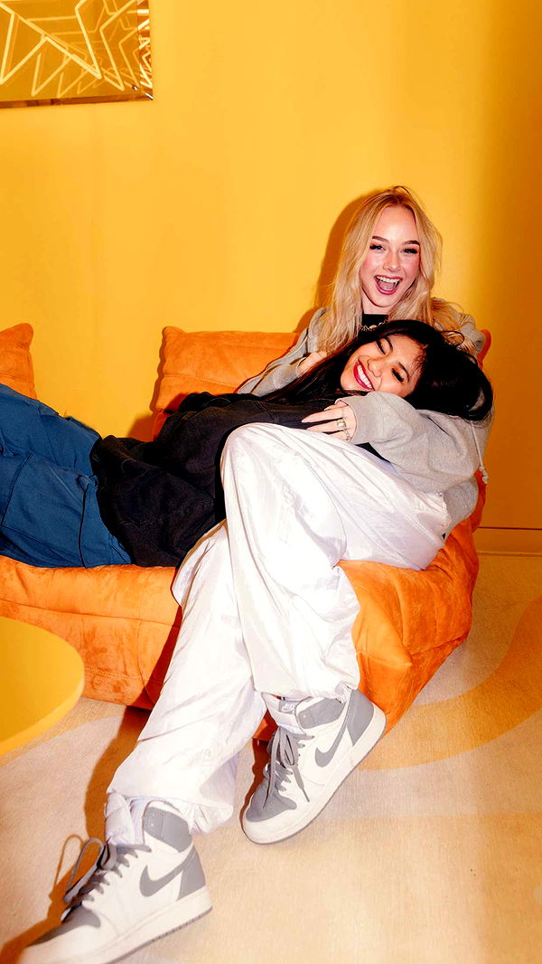 jaynagirl image ~ Altpins