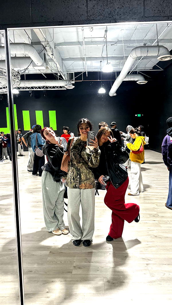 jaynagirl image ~ Altpins