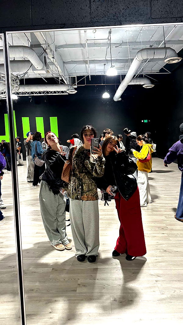 jaynagirl image ~ Altpins