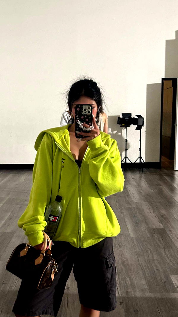 jaynagirl image ~ Altpins