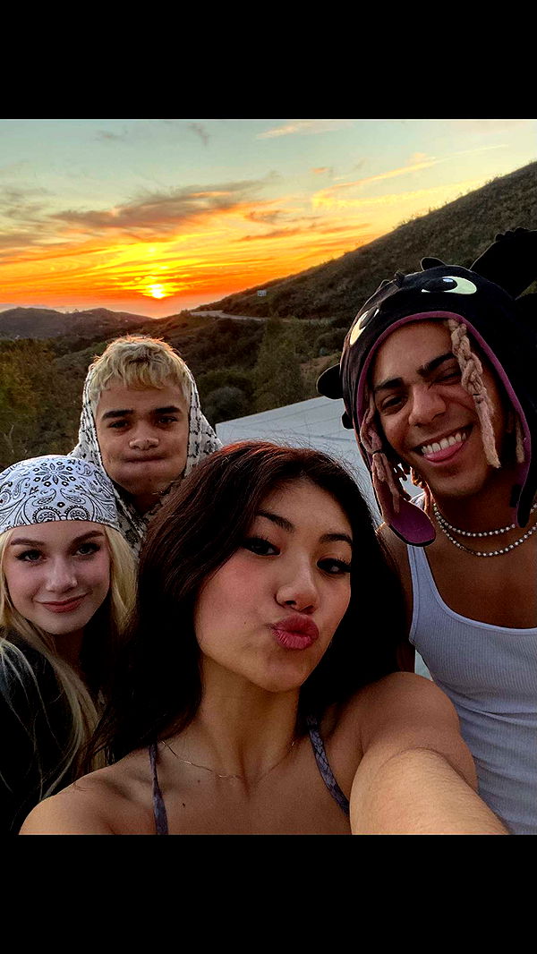 jaynagirl image ~ Altpins