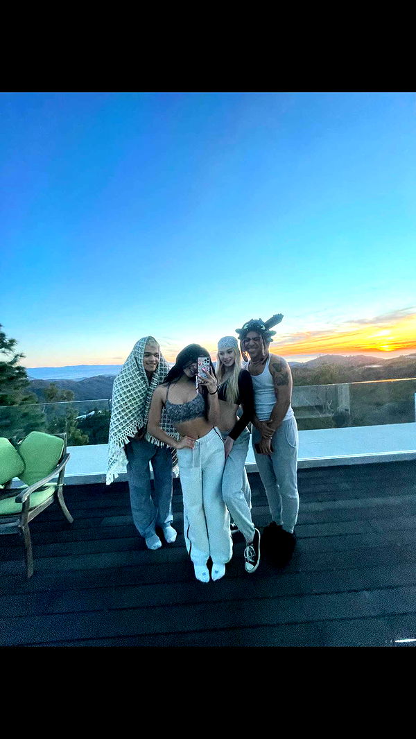 jaynagirl image ~ Altpins