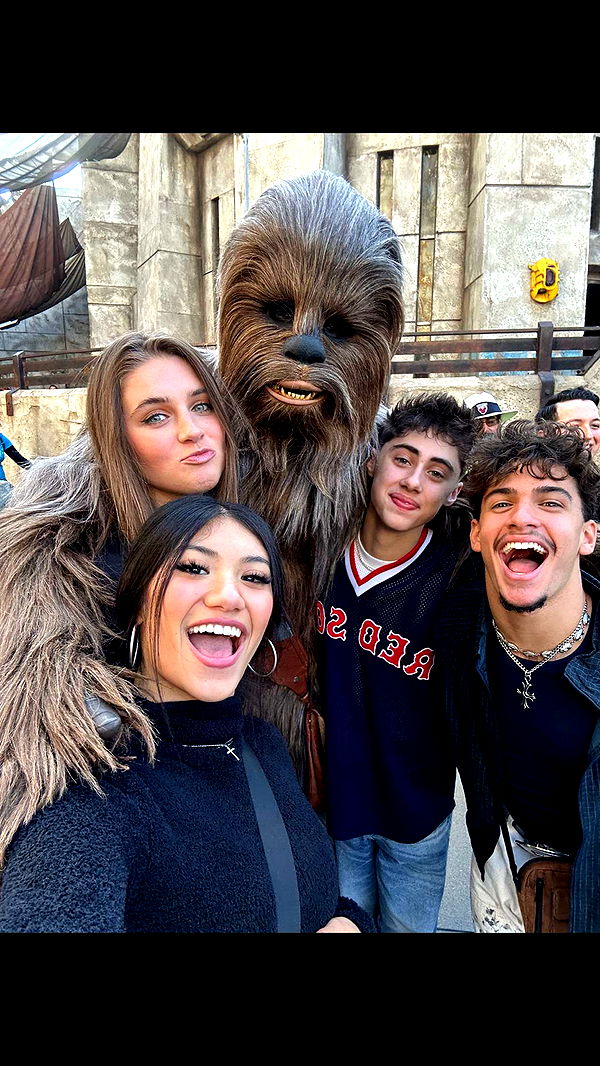 jaynagirl image ~ Altpins