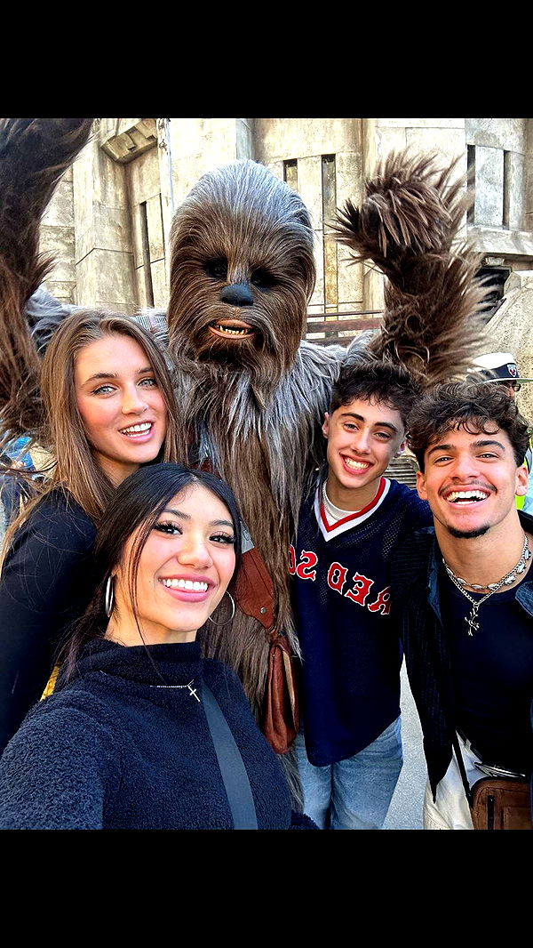 jaynagirl image ~ Altpins