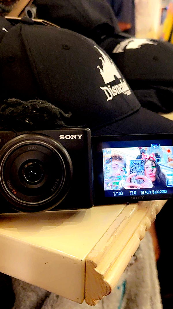 jaynagirl image ~ Altpins