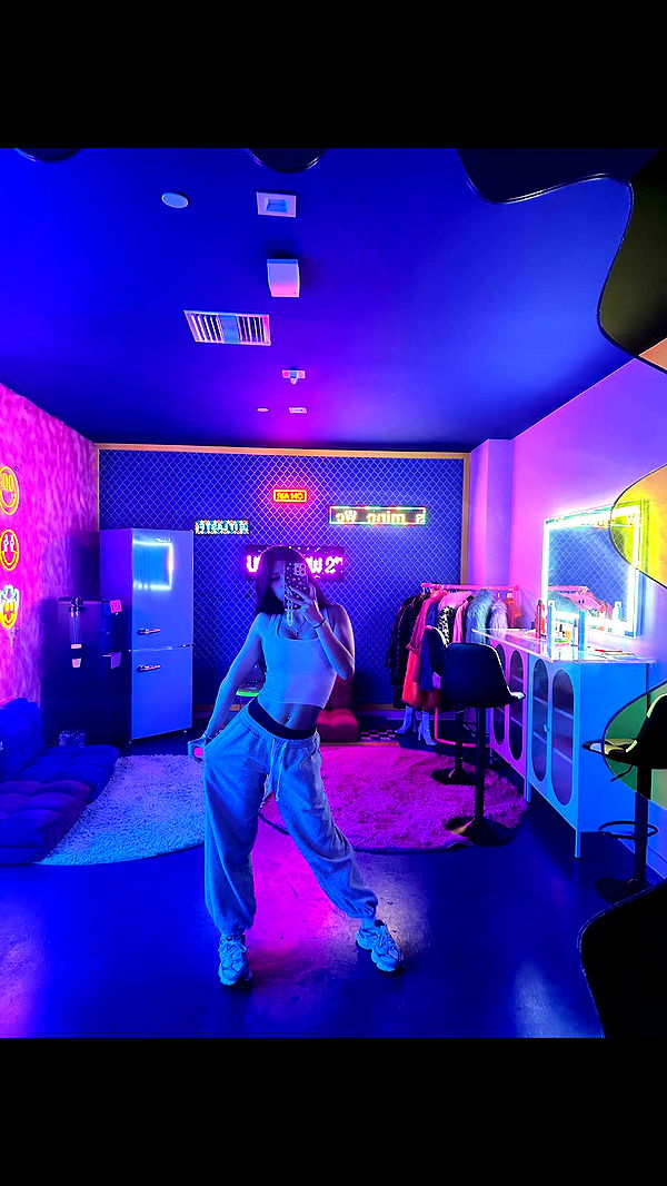 jaynagirl image ~ Altpins